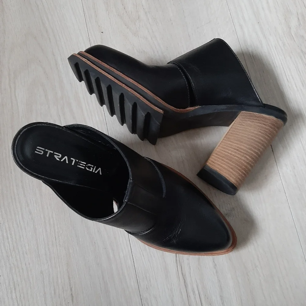 Strategia clogs - Picture 1 of 6